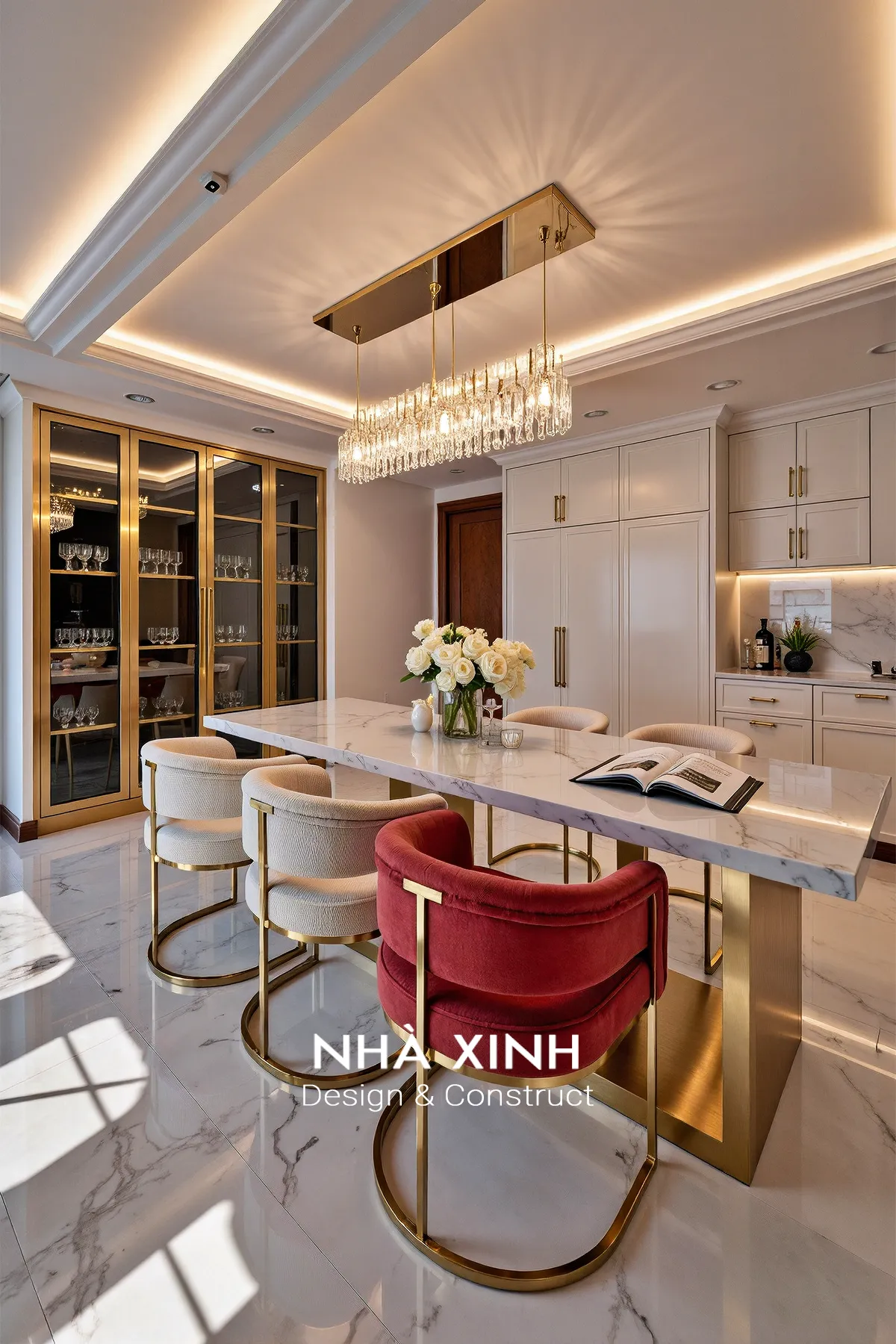 Phòng gym mini với gương toàn cảnh